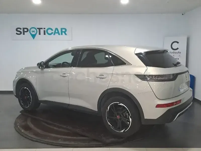 Usado DS Automobiles DS7 Crossback 130 CV (95 kW) 2023 Beige SUV