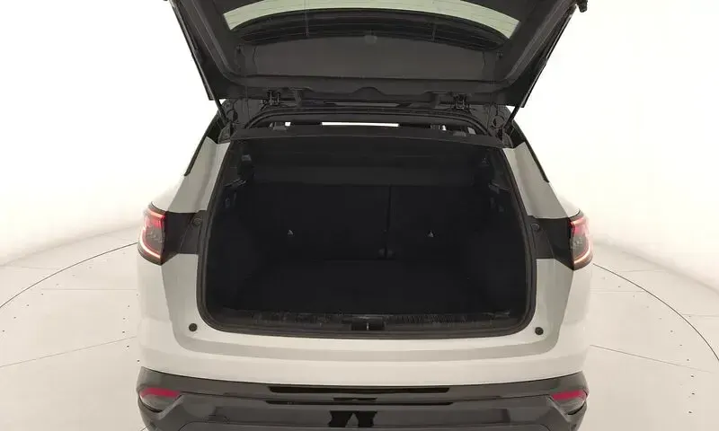 Usado Renault Austral Techno 131 CV (96 kW) 2025 Blanco SUV