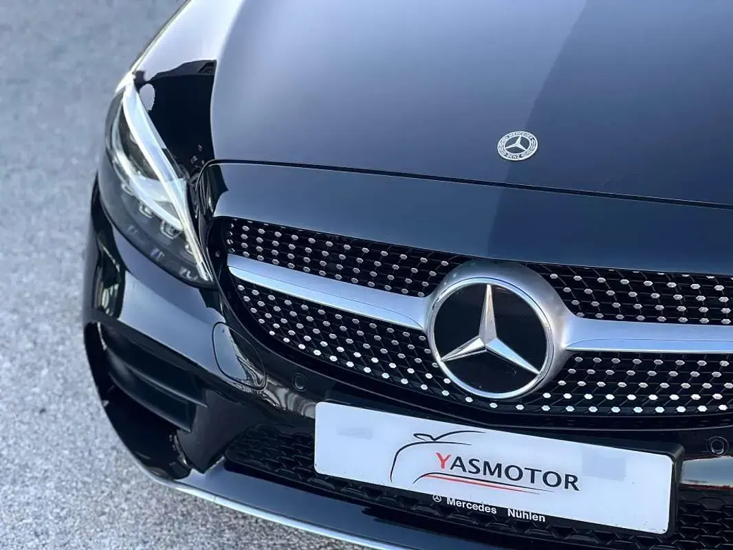 Usado Mercedes C180 170 CV (125 kW) 2023 Negro Berlina