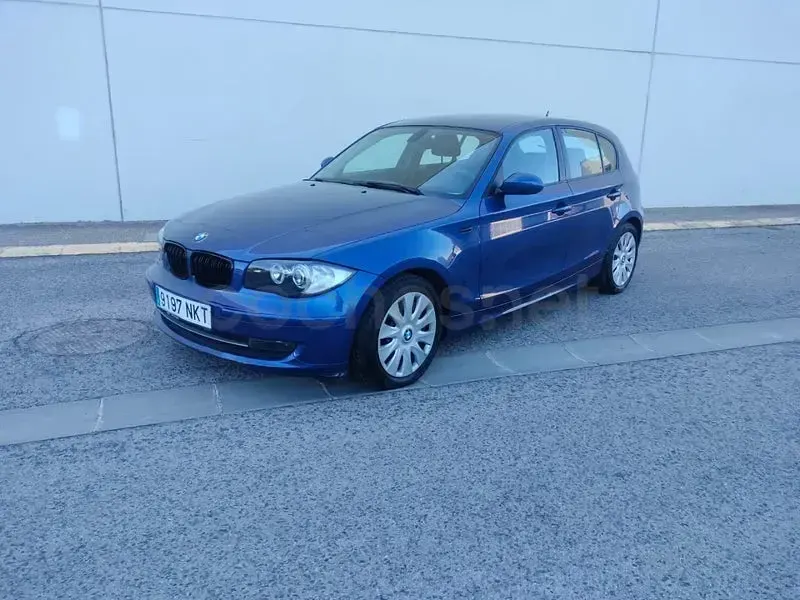 Usado BMW 116 122 CV (89 kW) 2007 Azul Utilitario