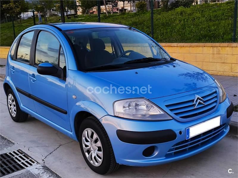 Usado Citroën C3 75 CV (55 kW) 2004 Azul Berlina