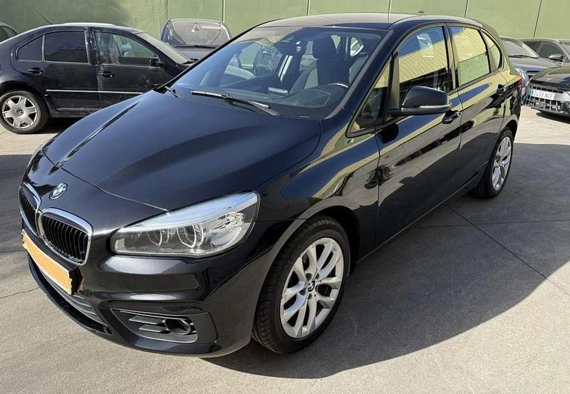 Usado BMW 218 Active Tourer Advantage 150 CV (110 kW) 2015 Negro Monovolumen
