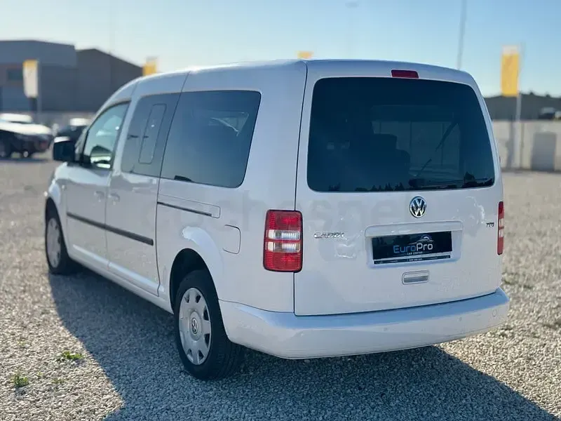 Usado VW Caddy Trendline 102 CV (75 kW) 2015 Blanco Monovolumen