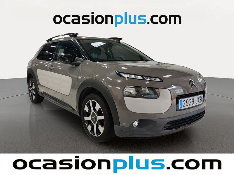 Usado Citroën C4 Cactus Feel 82 CV (60 kW) 2017 Verde Utilitario