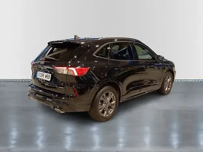 Usado Ford Kuga ST-Line 225 CV (165 kW) 2022 Negro agate (metalizado) SUV