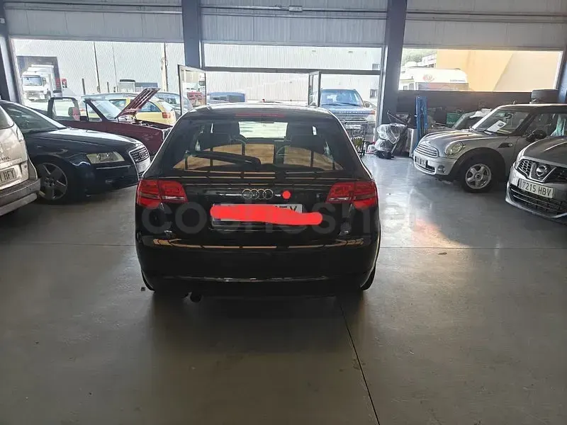 Usado Audi A3 Sportback Attraction 105 CV (77 kW) 2011 Negro Utilitario