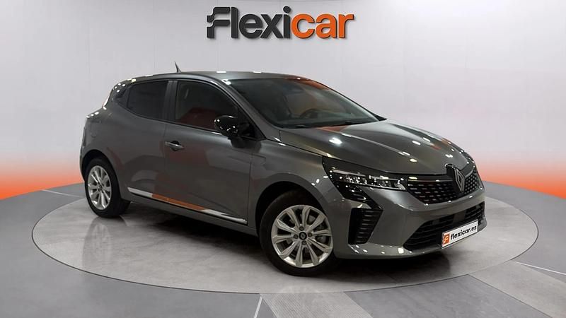 Używany Renault Clio V Evolution 101 KM (74 kW) 2025 Szary Hatchback