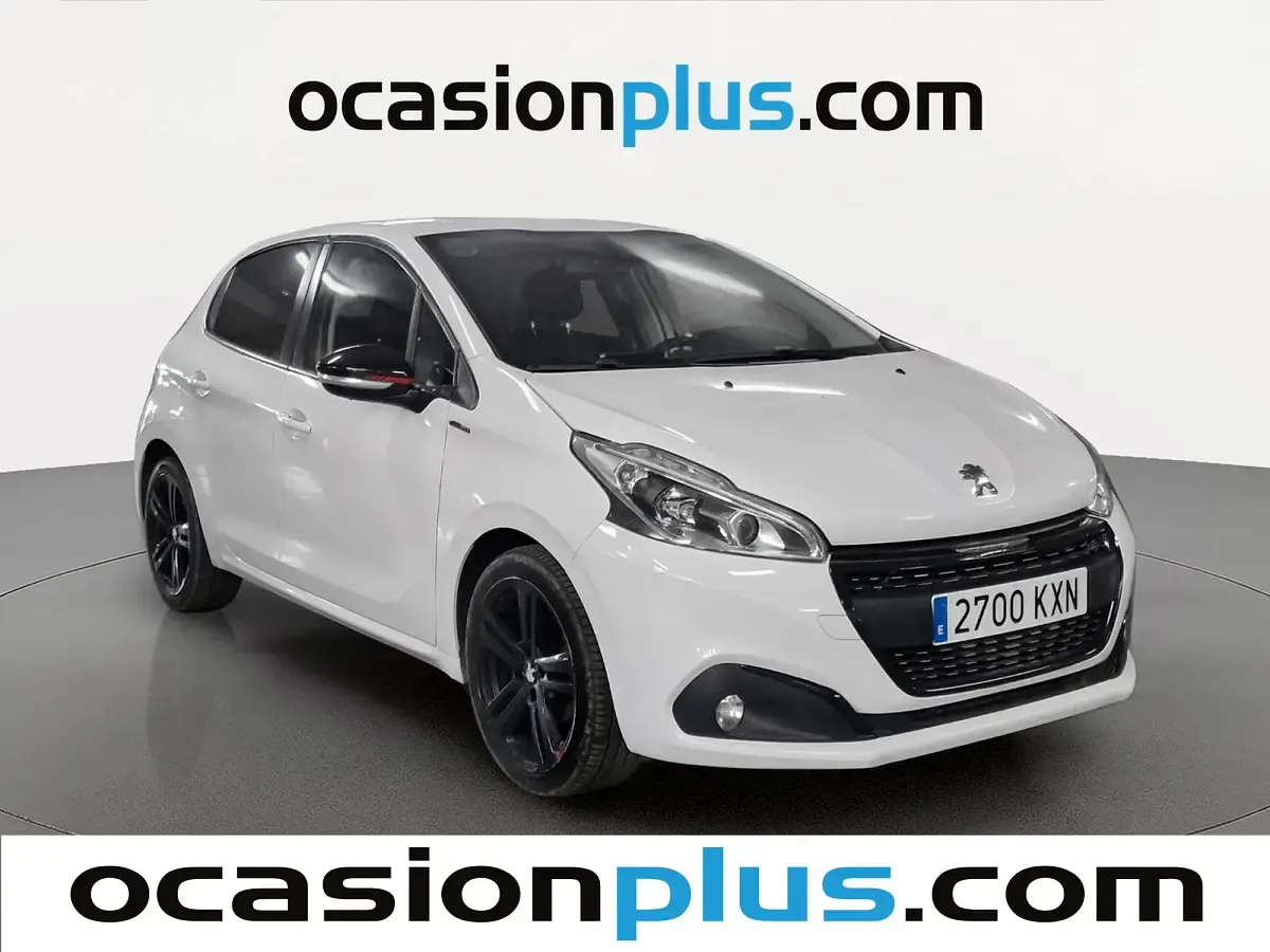 Usado Peugeot 208 GT-line 110 CV (80 kW) 2019 Blanco Utilitario