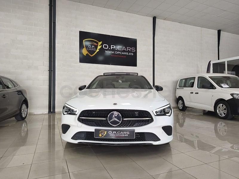 Usado Mercedes CLA200 163 CV (119 kW) 2023 Blanco Berlina