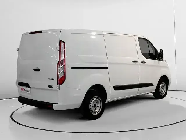 Usado Ford Transit Custom Trend 130 CV (95 kW) 2022 Blanco Van