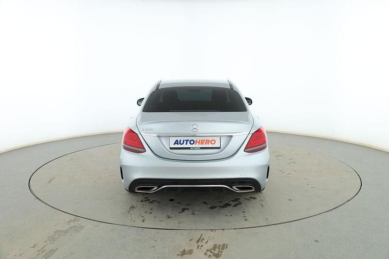 Usado Mercedes C200 AMG line 197 CV (144 kW) 2019 Gris Berlina