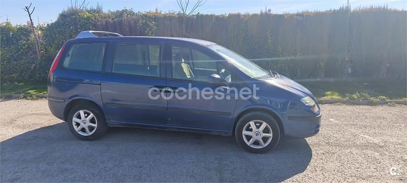Usado Fiat Ulysse Emotion 128 CV (94 kW) 2006 Azul Monovolumen