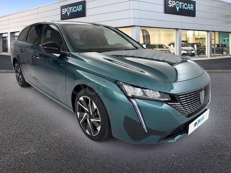 Usado Peugeot 308 SW Allure 130 CV (95 kW) 2024 Verde Familiar