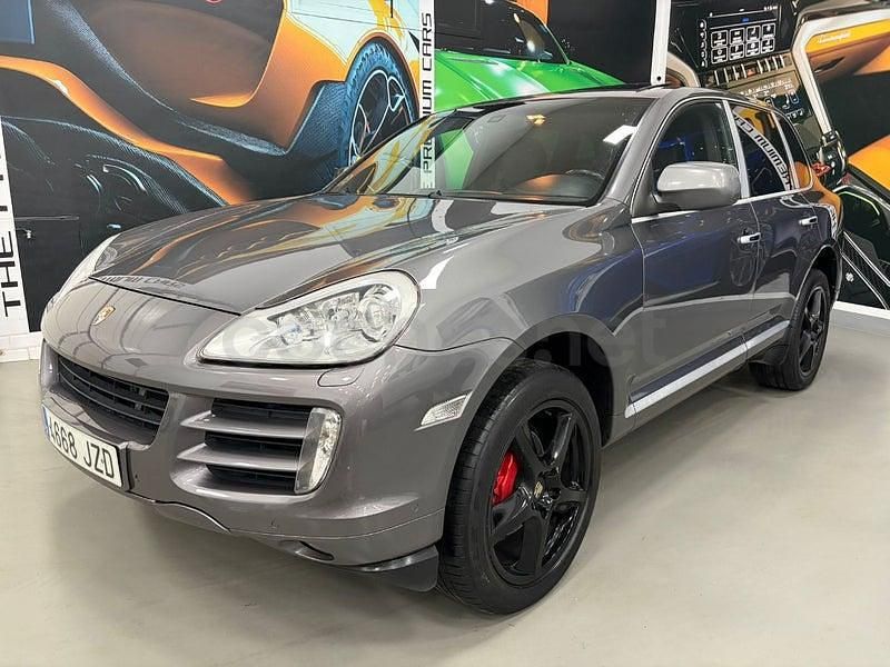 Usado Porsche Cayenne 240 CV (176 kW) 2010 Gris / plata SUV