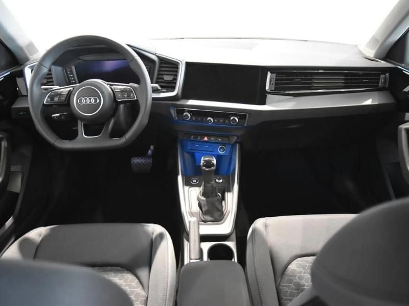 Nuevo Audi A1 116 CV (85 kW) 2025 Verde SUV