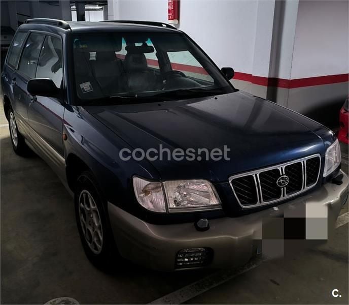 Azul Usado 2000 Subaru Forester SUV | 2500 € - Imagen 1/4