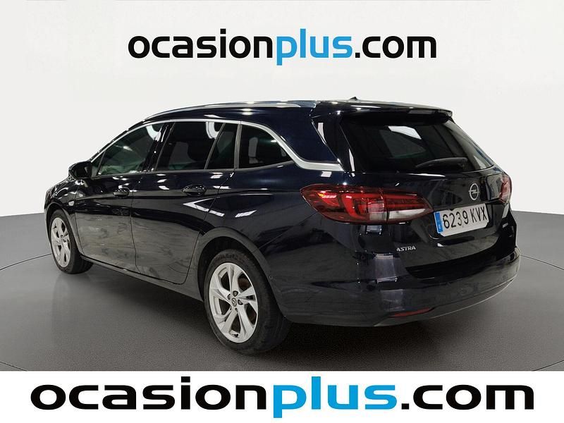 Usado Opel Astra Dynamic 125 CV (91 kW) 2019 Azul Familiar