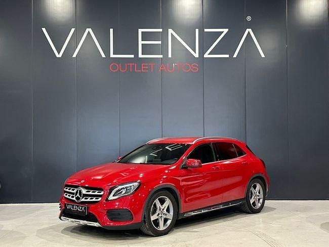 Usado Mercedes GLA180 136 CV (100 kW) 2019 Rojo SUV