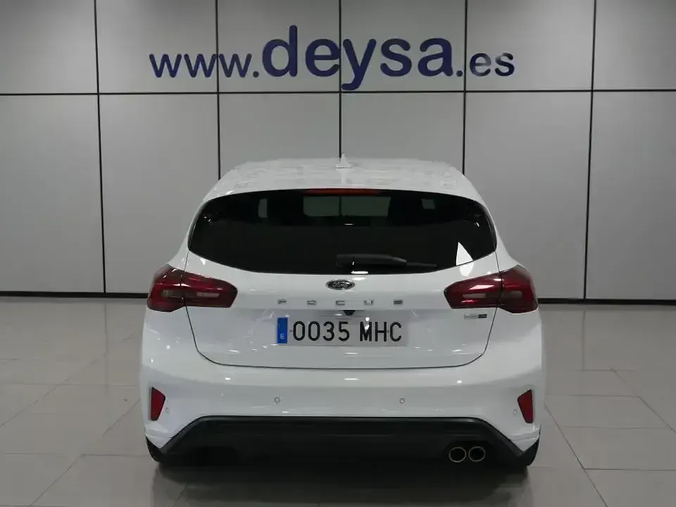 Usado Ford Focus ST-Line X 125 CV (91 kW) 2023 Blanco Berlina