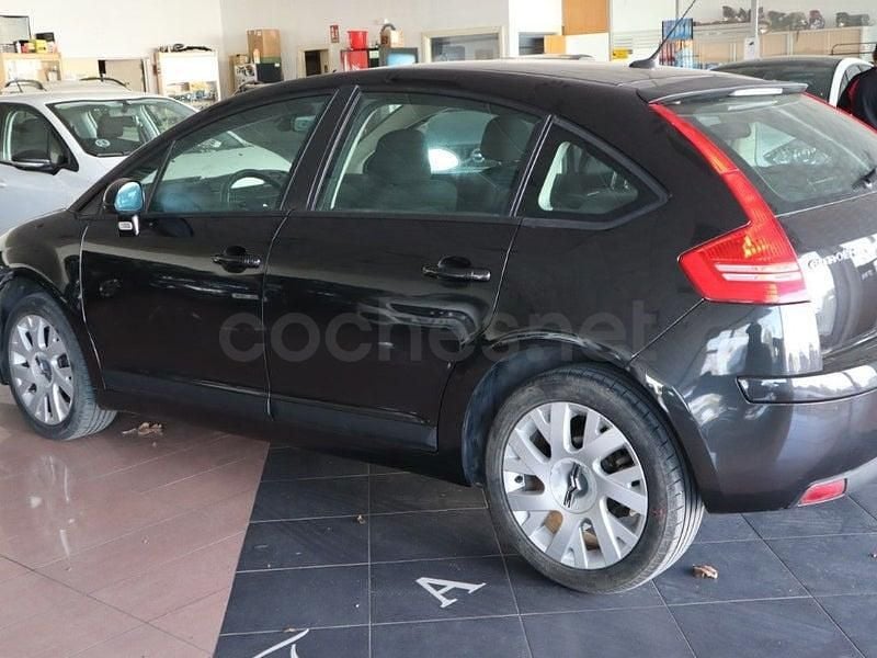 Usado Citroën C4 110 CV (80 kW) 2006 Negro Berlina