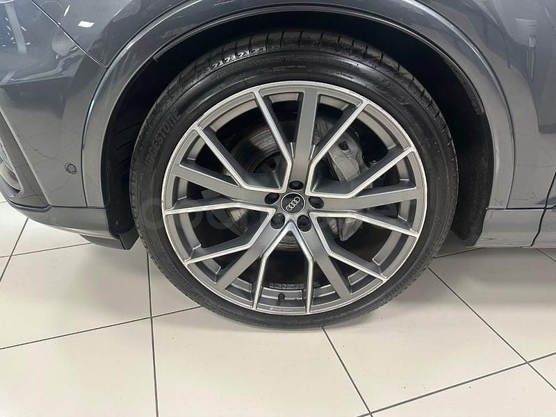 Usado Audi Q7 S-Line 286 CV (210 kW) 2023 Gris / plata SUV