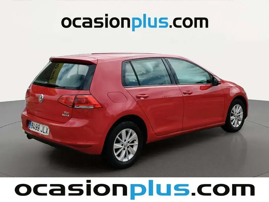 Usado VW Golf VII Edition 110 CV (80 kW) 2016 Rojo Utilitario