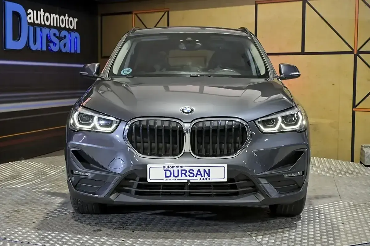 Usado BMW X1 150 CV (110 kW) 2022 Gris / plata SUV