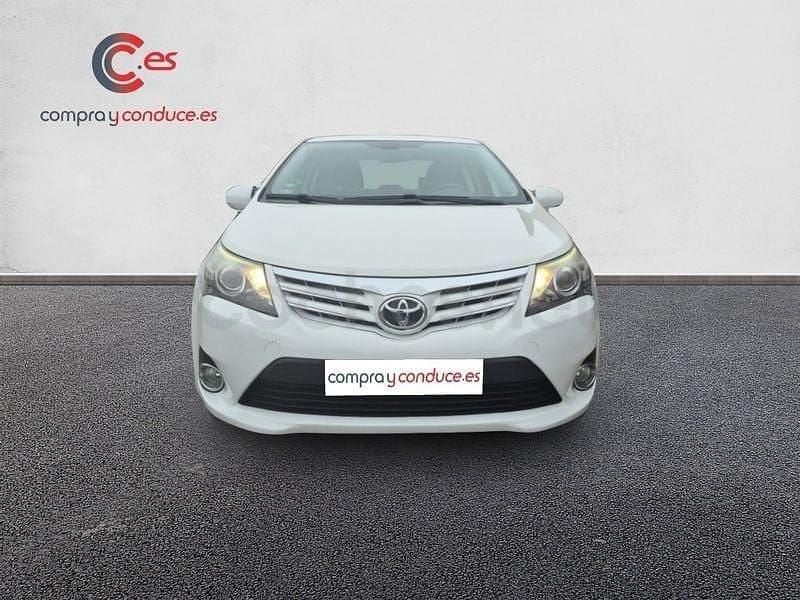 Usado Toyota Avensis Advance 150 CV (110 kW) 2012 Blanco Berlina