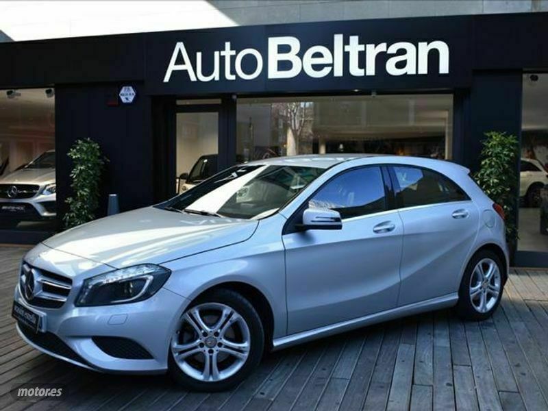 Usado Mercedes A200 136 CV (100 kW) 2016 Plateado Berlina