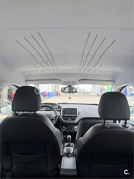 Negro Usado 2016 Peugeot 2008 Allure SUV | 7200 € (Buen precio) - Imagen 1/4