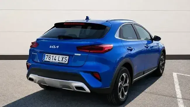 Usado Kia XCeed 160 CV (117 kW) 2022 Azul SUV