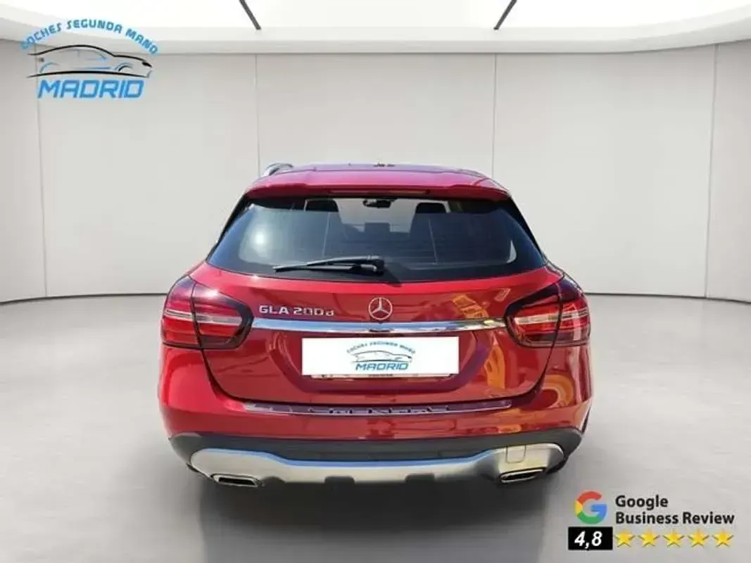 Usado Mercedes GLA200 136 CV (100 kW) 2018 Rojo SUV