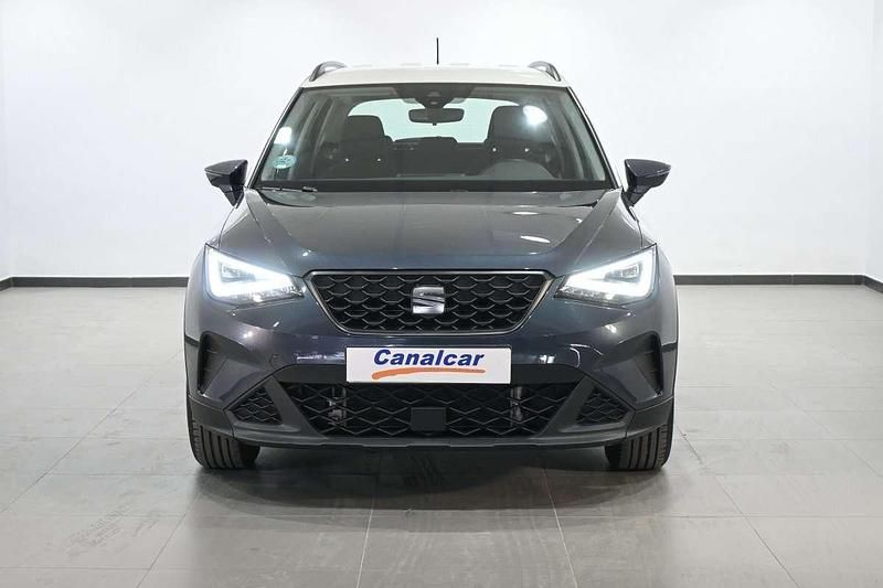 Usado Seat Arona Style 110 HP (80 kW) 2022 Cinzento SUV