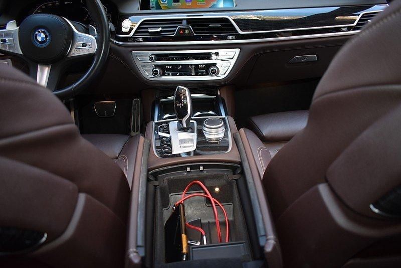 Usado BMW 745e Performance 394 CV (289 kW) 2022 M carbon black Berlina