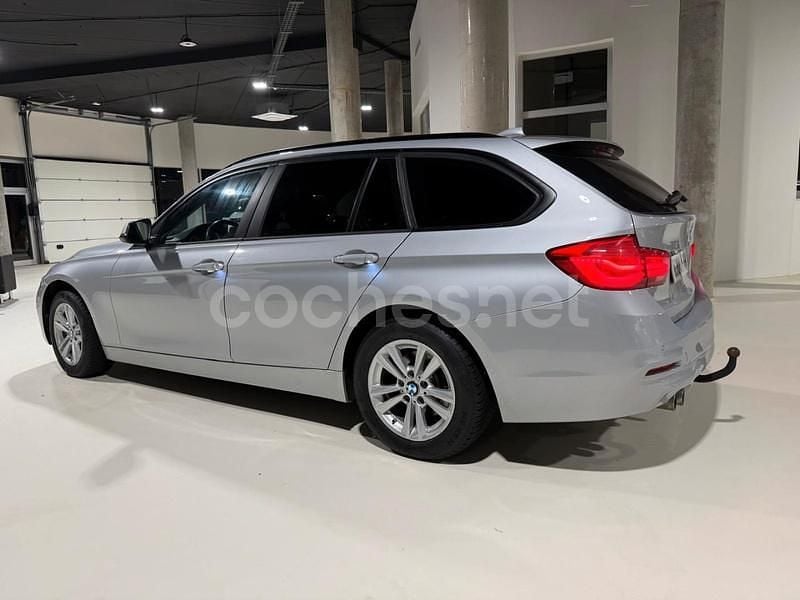 Usado BMW 320 190 CV (139 kW) 2020 Gris / plata Familiar