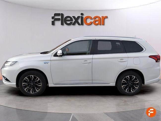 Usado Mitsubishi Outlander P-HEV 203 CV (149 kW) 2018 Blanco