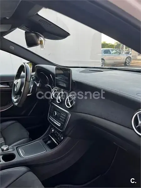 Usado Mercedes A200 AMG line 156 CV (114 kW) 2017 Blanco Utilitario