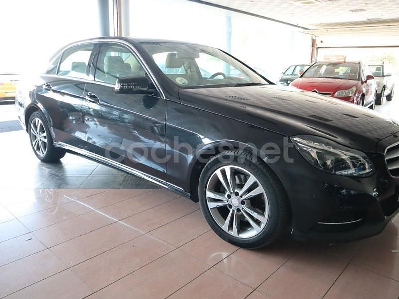 Usado Mercedes E350 Avantgarde 252 HP (185 kW) 2014 Preto Sedan