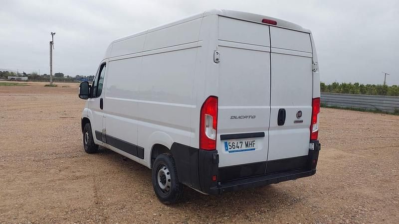 Usado Fiat Ducato Easy 140 CV (102 kW) 2023 Blanco Van