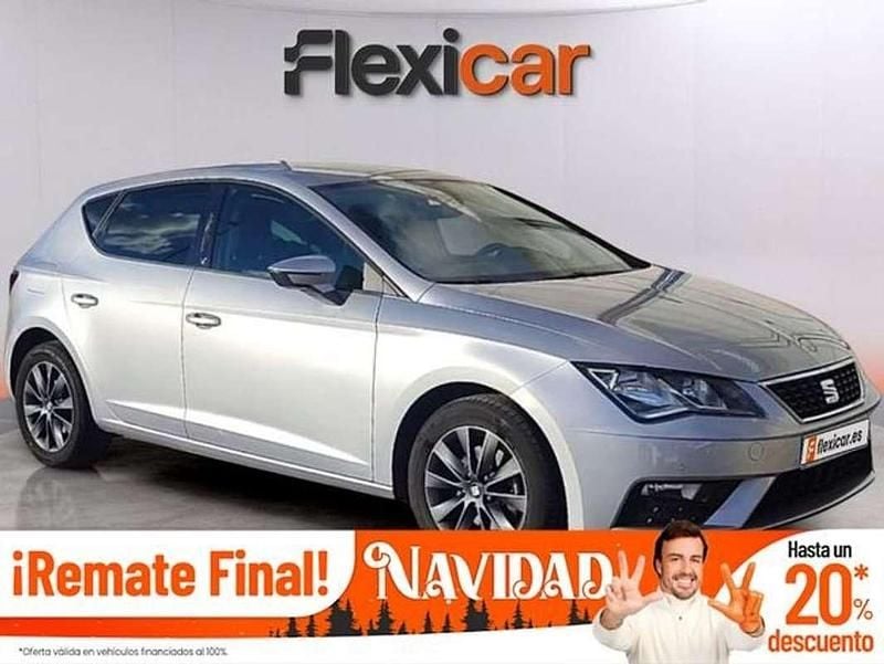 Usado Seat Leon ST Style 131 CV (96 kW) 2020 Gris Familiar