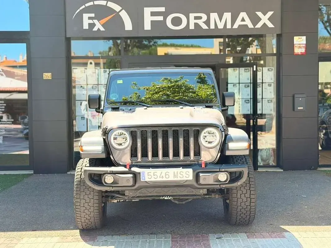 Usado Jeep Wrangler Unlimited Rubicon 270 CV (198 kW) 2018 Gris SUV