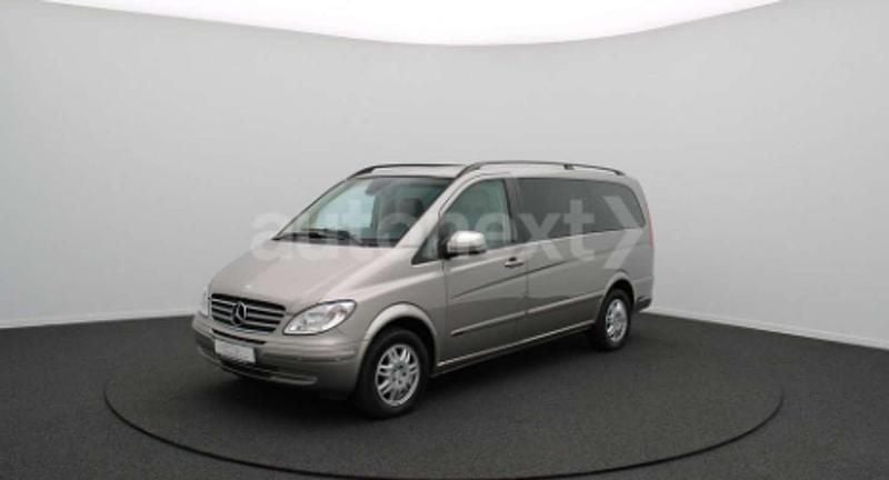 Plateado Usado 2010 Mercedes Viano Monovolumen | 18.600 € (Precio justo) - Imagen 1/4