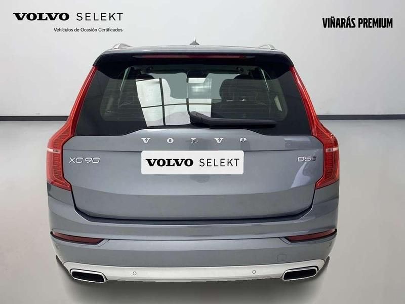 Usado Volvo XC90 Momentum 235 CV (172 kW) 2020 Gris SUV