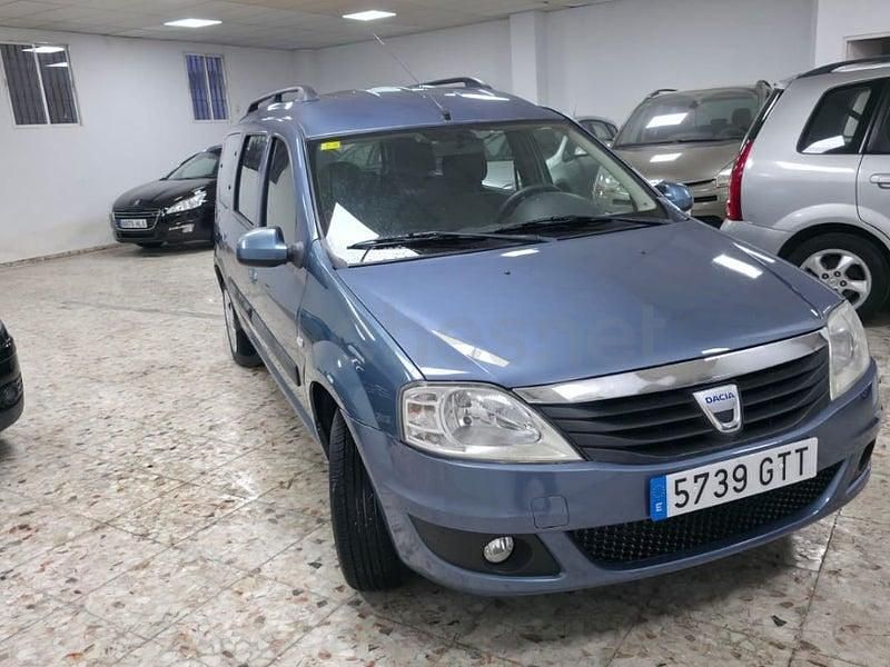 Usado Dacia Logan Ambiance 70 CV (51 kW) 2010 Azul Familiar