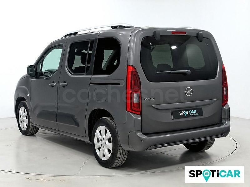 Usado Opel Combo Life Innovation 110 CV (80 kW) 2019 Gris Monovolumen