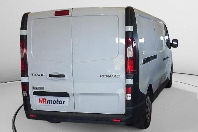 Usado Renault Trafic 121 CV (88 kW) 2020 Blanco Monovolumen