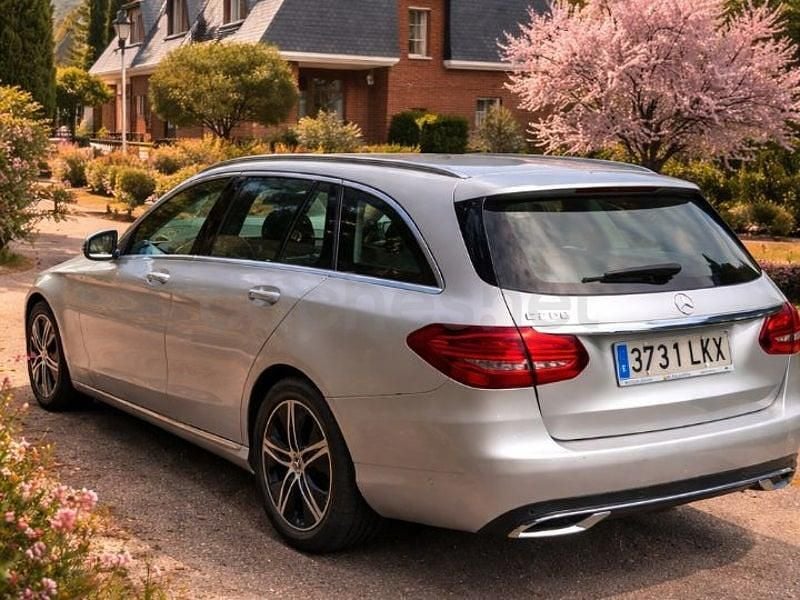 Usado Mercedes C200 184 CV (135 kW) 2020 Gris / plata Familiar