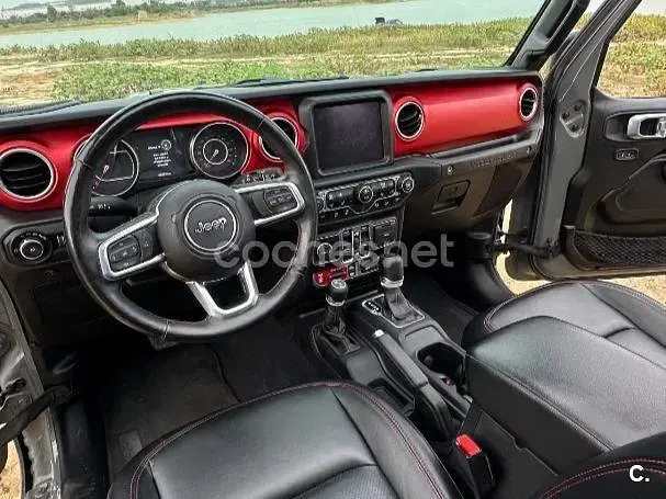 Usado Jeep Wrangler Rubicon 270 CV (198 kW) 2021 Gris / plata SUV