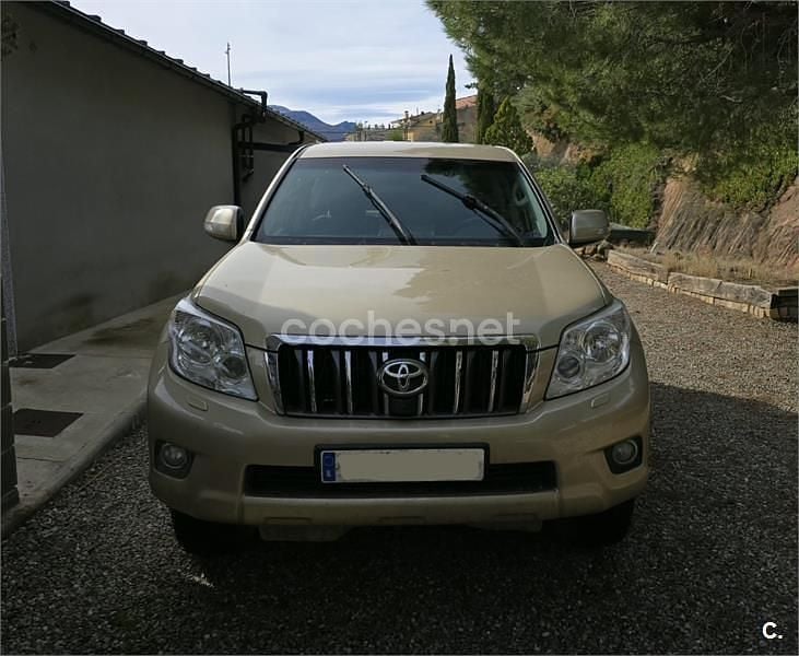 Usado Toyota Land Cruiser 173 CV (127 kW) 2010 Beige SUV