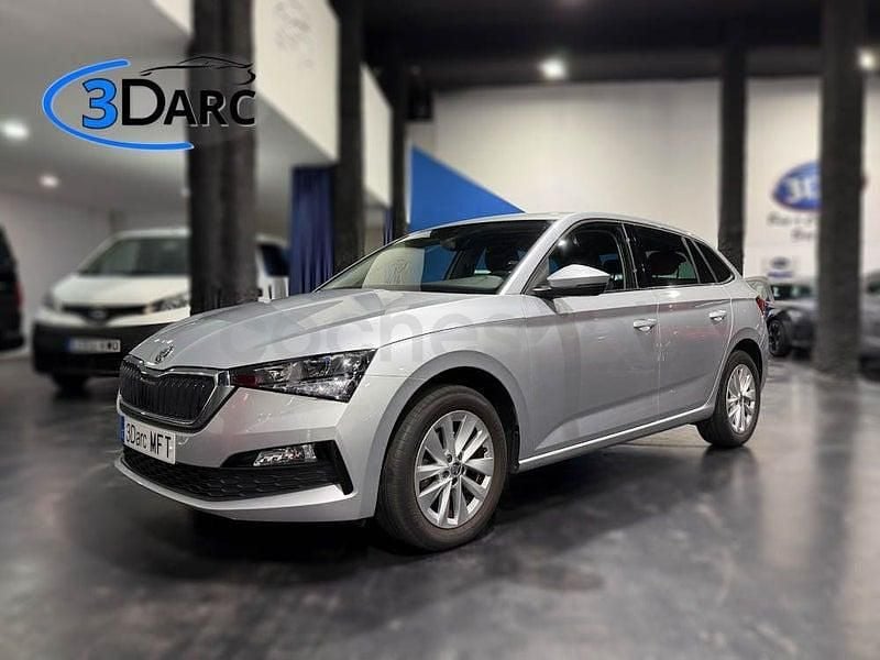 Usado Skoda 110 R Ambition 110 CV (80 kW) 2023 Gris / plata Berlina